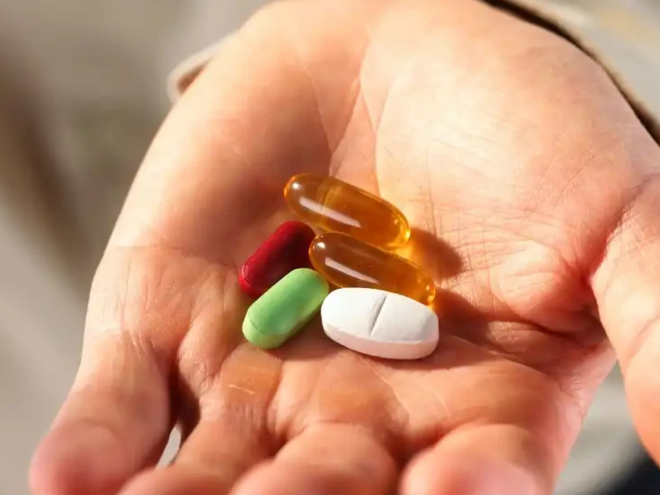 Como os medicamentos agem no organismo e a importância em tomá-los na hora correta